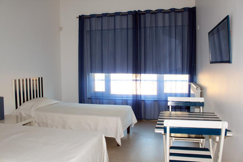 Hi Espinho - Pousada De Juventude Habitación foto